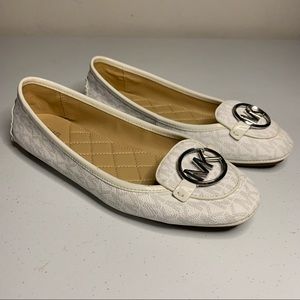 MICHAEL Michael Kors White Lillie Logo Moccasin